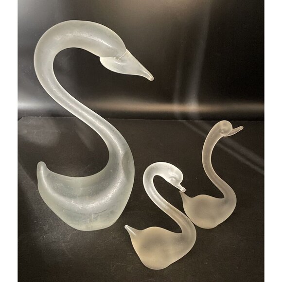 Frosted Satin Glass Swans Set of Three Figurines - Picture 1 of 9
